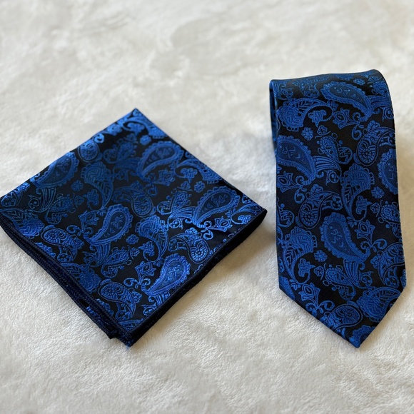 100% Silk Designer 58" Necktie & Matching Pocket Square Set Blue & Black Paisley - Picture 1 of 6
